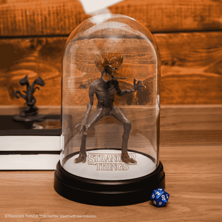 Stranger Things Demogorgon フィギュア　インテリア照明 Amazon.com: Grupo Erik Stranger Things Light Collector Edition