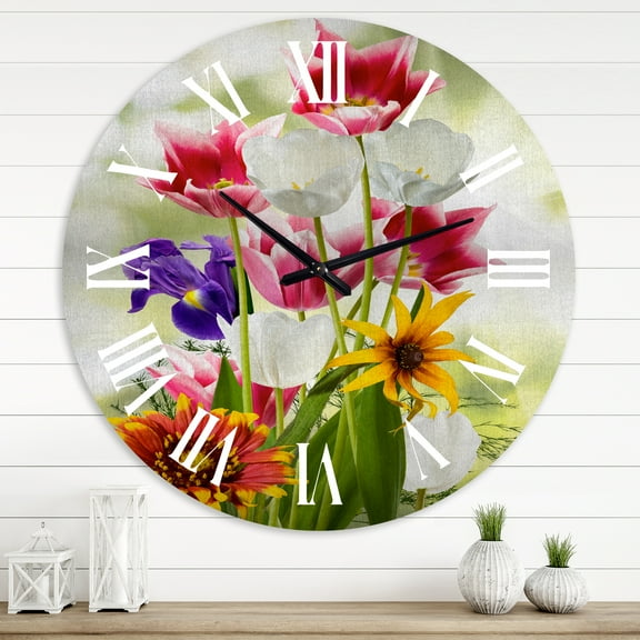 Designart 1 in Traditional Wall Clock