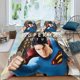 thumbnail image 2 of Superman Conjunto de sábanas temático, trío de piezas, cómodo y amigable con la piel, diseño único, regalo de decoración para el hogar para familiares, amigos y fans,135cm *200cm, 2 of 6