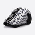 thumbnail image 2 of Gorra plana Zulema para hombre estilo Newsboy con hebilla patrón Paisley negro, 2 of 6