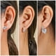 thumbnail image 2 of JeenMata 3 Pares de Delicados Aros con Forma de Corazón y Solitario Paquetes de Joyas Múltiples: Paquetes de Moda para Mujeres, 2 of 4