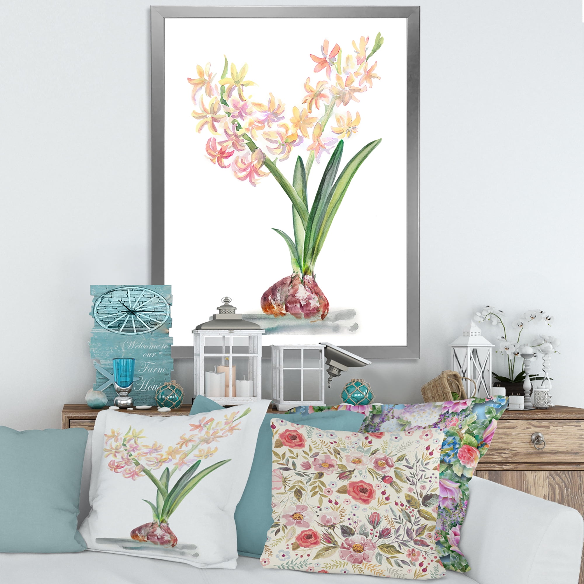 Designart 'Blossoming Hyacinth' Traditional Framed Art Print