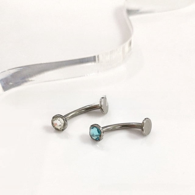 F136 Uña de ombligo de titanio corrugado con agua Paquete con diamante checo G23 Aleación de titanio Piercing corporal Joyería Suspensión Anillo de ombligo