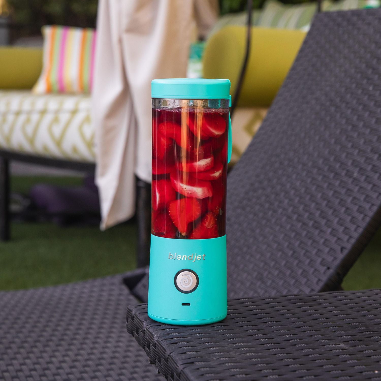 ブレンドジェット2　赤 BlendJet® 2 Portable Blender - The Next-Gen Blender®