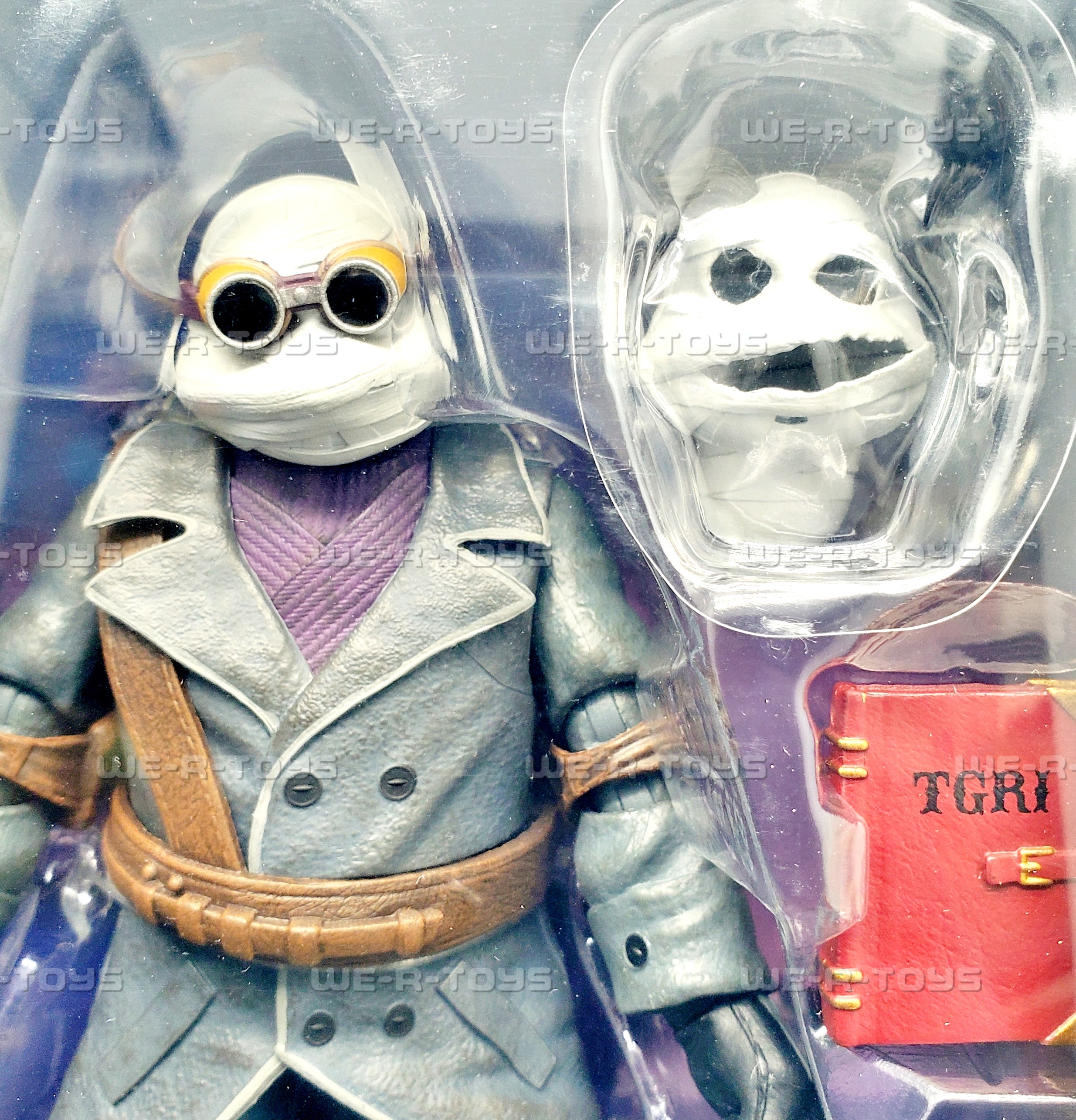 Universal Monsters/Teenage Mutant Ninja Turtle- 7” Scale Action Figure - Donatello as The Invisible Man