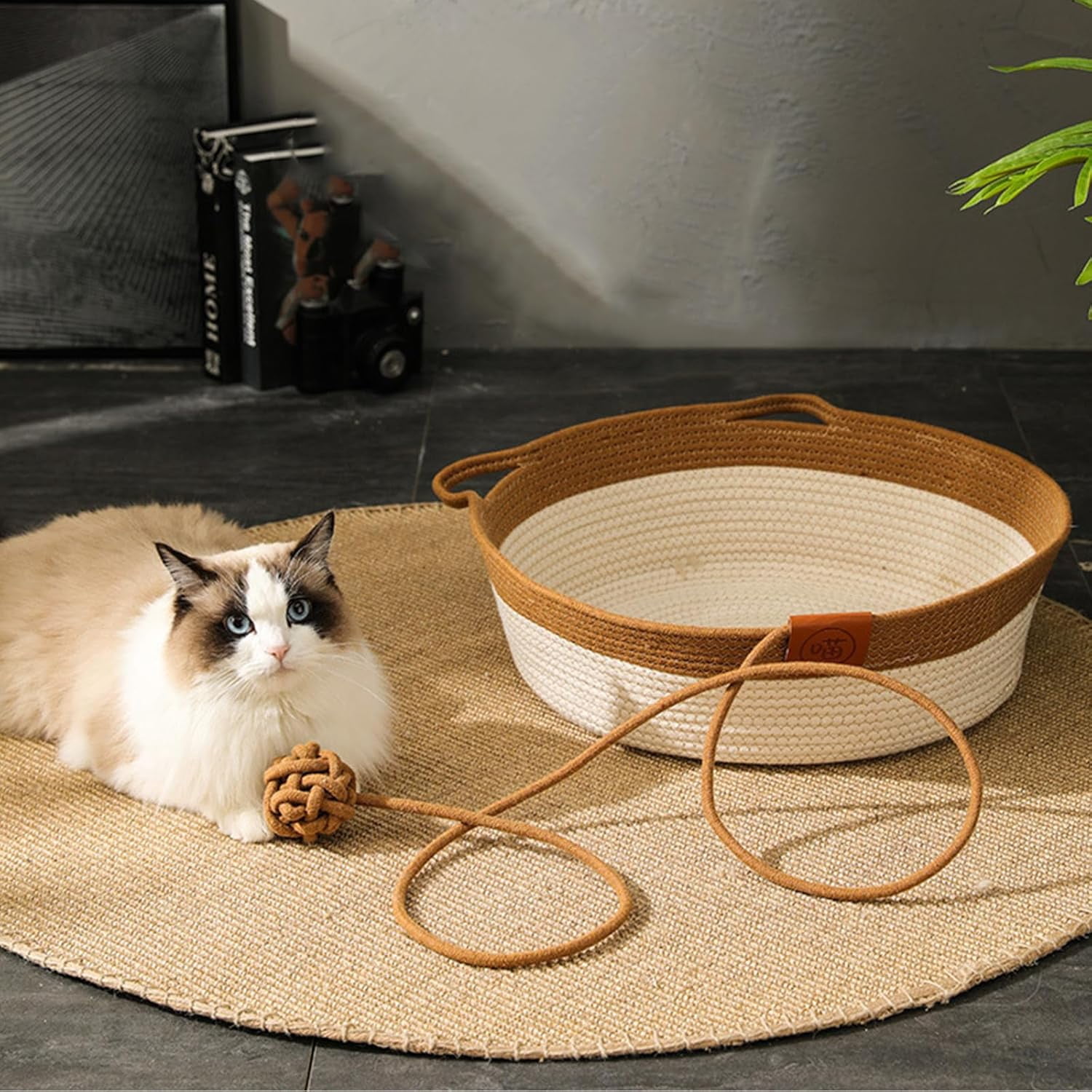 Cutypet Handmade Woven Cat Bed Basket with Removable Mat & Toy Ball – Breathable, Scratch-Resistant Pet Bed for Cats and Small Dogs, Easy to Clean