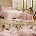 thumbnail image 2 of Juego de edredón Bedsure Gentlesoft™ 2 en 1 con cama queen size y manta, color rosa, 2 of 9