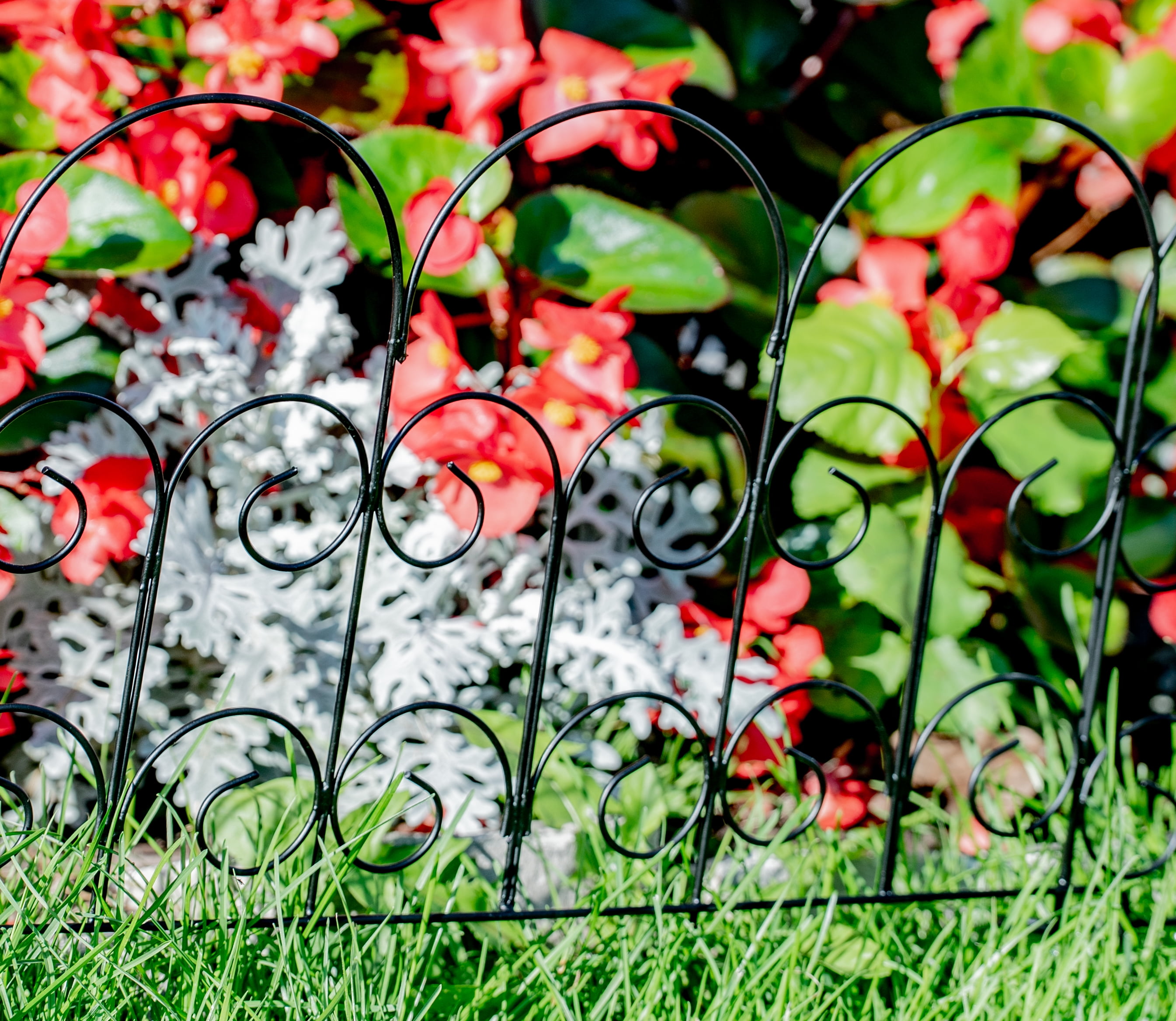 Glamos Wire 18 inch Decorative metal Fence 5 Pack 9 Feet Total