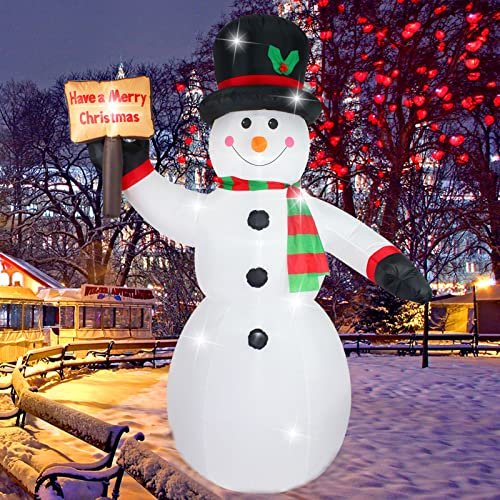 muñeco de nieve inflable de navidad fanshunlite de 8 pies con luces led multicolor, vista frontal de cuerpo entero de 2.4 m con sombrero negro, bufanda roja y verde, tres botones negros y nariz naranja; superficie iluminada por 4 LED integradas; ambientado en jardín nevado nocturno con luces decorativas; adecuado como inflable de jardín para decoración navideña y a menudo usado para ambientar fiestas al aire libre.