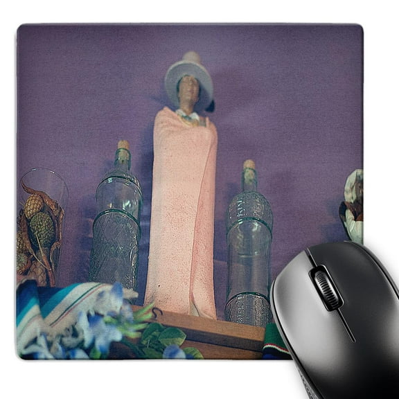 3dRose, Ceramic Statue of a Hispanic Gentleman in a Robe with a Gray Hat on a Shelf at a Mexican Restaurant, MousePad