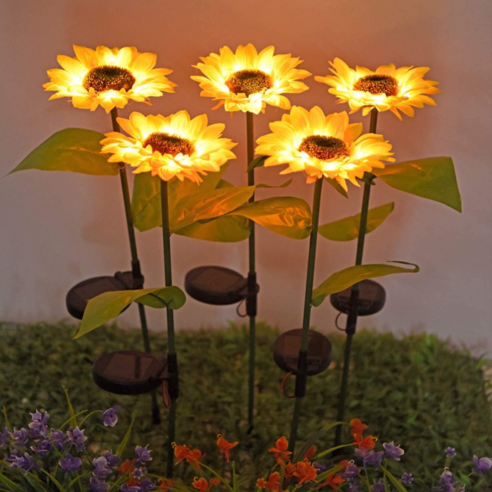 Garden Collection Sunflower shaped solar pathway stake lights 14.25-in. 
