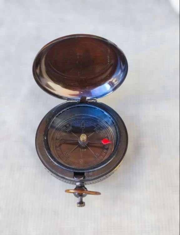 Maritime treasures Vintage Pocket Compass Nautical Maritime Brass Collectible