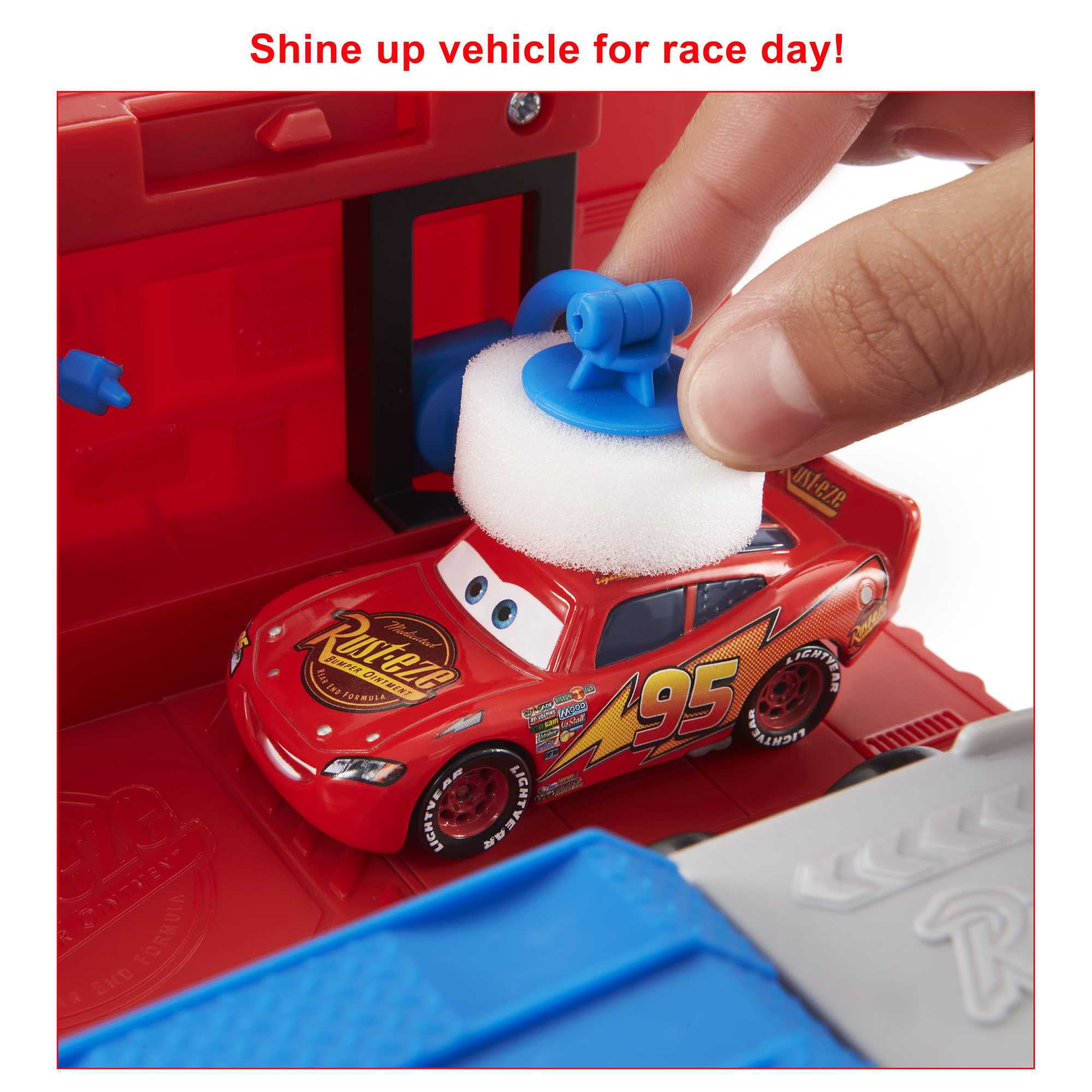 Disney Pixar Cars Transforming Mack Playset, 2-in-1 toy Truck & Tune-Up Station with Launcher