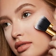 thumbnail image 4 of Fiudx Brocha de Maquillaje, Beauty Blender de Cerdas Suave, Brocha Compacta para Polvos Faciales, Brocha de Rubor Ideal para Viajes, Uso Diario, Ocasiones Especiales, Artistas Principiantes, Empaques, 4 of 7