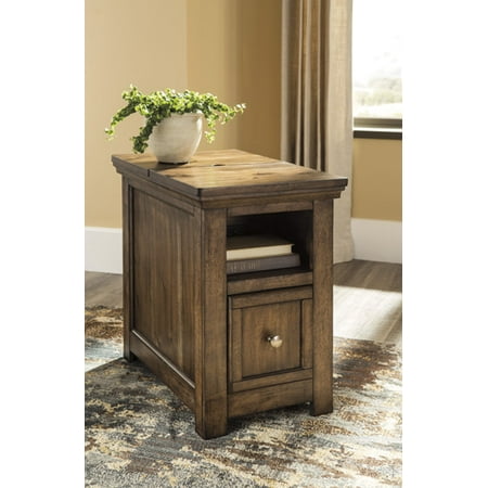 Signature Design by Ashley Flynnter Chair Side End Table with Charging