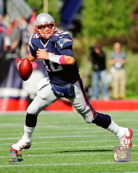 Tom Brady England Patriots 2016 Action Photo Size: 8 x 10 