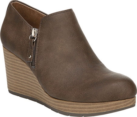 sport chek boots