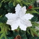 thumbnail image 1 of Decoración navideña con lentejuelas y flores | Arreglo floral de nailon artesanal con encaje, cascabeles y bordes dorados | Elegante adorno para árbol de Navidad para decoración navideña, 1 of 6