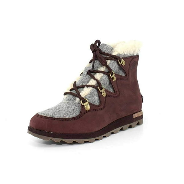 sneakchic alpine holiday boots by sorel