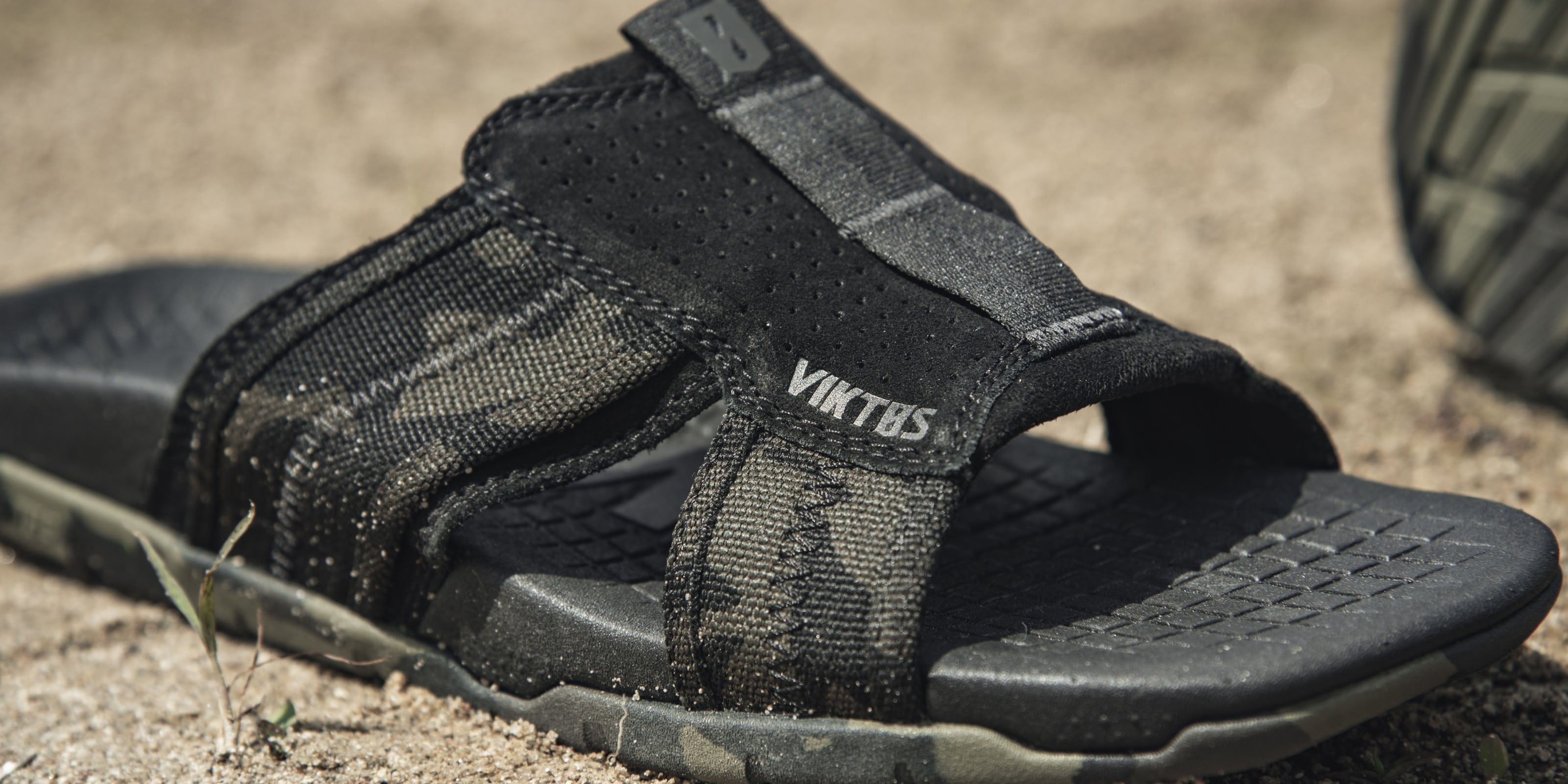 VIKTOS Adult Male Ruck Recovery MC Multicam Black Slide  display picture 1
