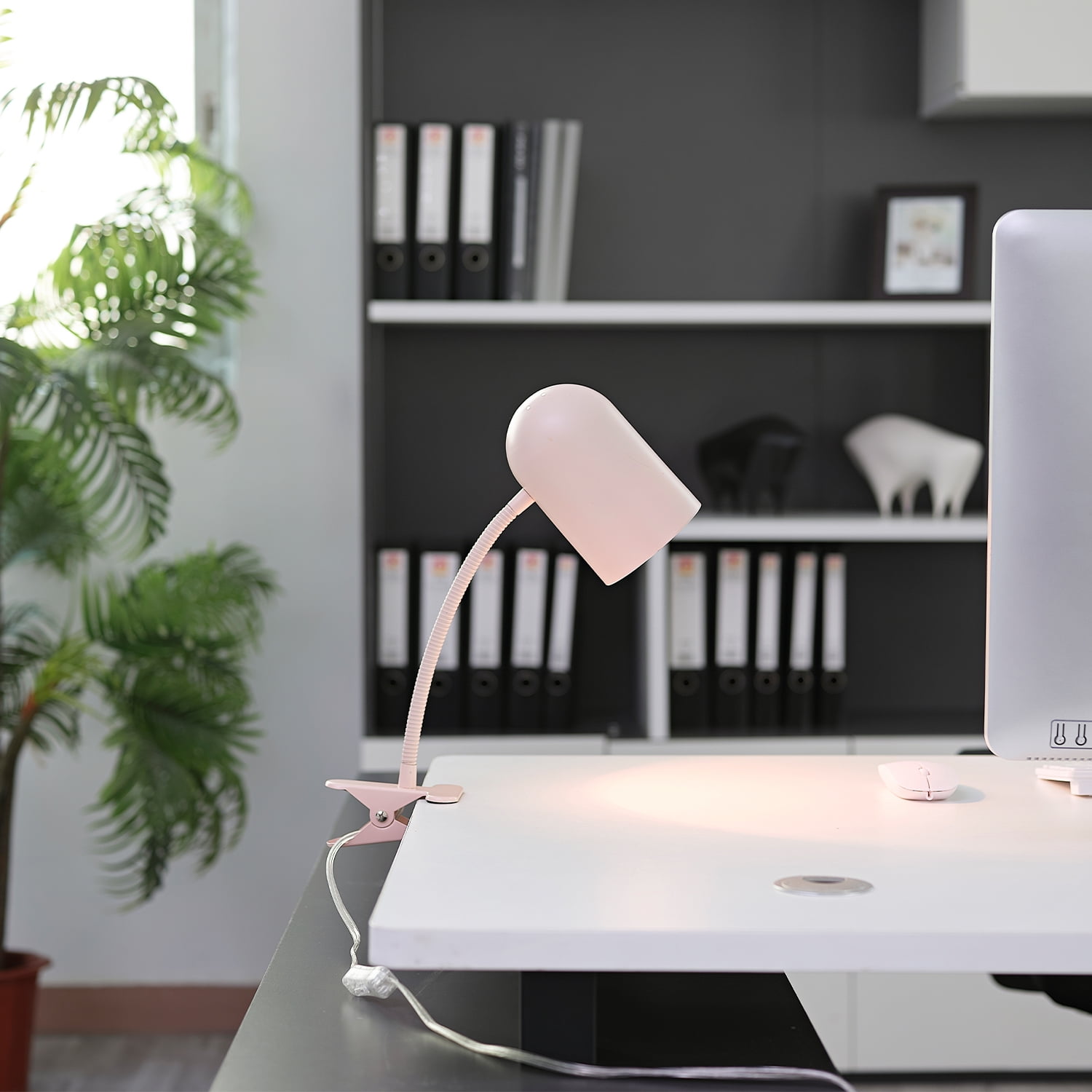 Globe Electric Carter 15" Matte Pink Clip-Arm Desk Lamp with Adjustable Gooseneck Arm, 52303