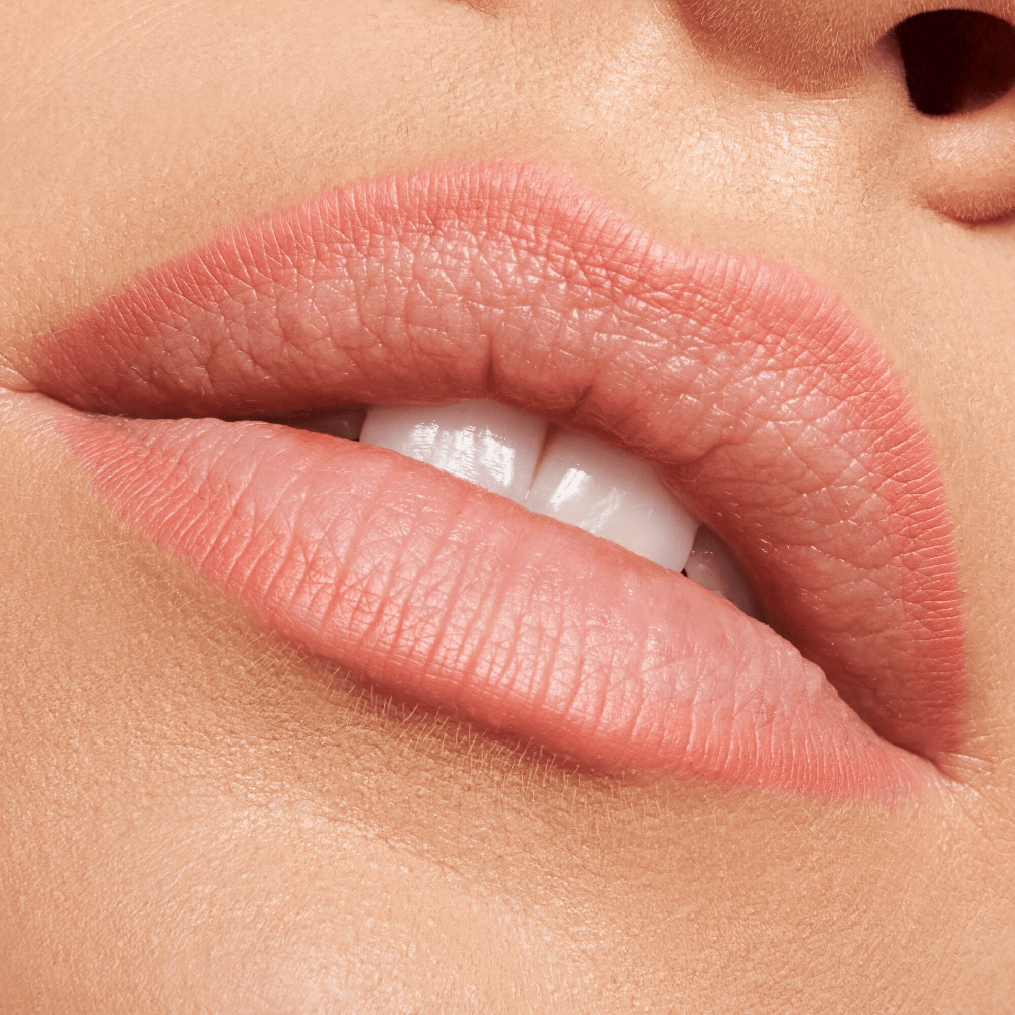essence 8H Matte Comfort Lipliner, 15 Vintage Rose