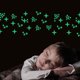 thumbnail image 4 of hojas de pegatinas de estrellas que brillan en la oscuridad, brillantes y duraderas, pegatinas luminosas para techo y pared, estrellas que brillan en la oscuridad para el techo, fantásticas, 4 of 5