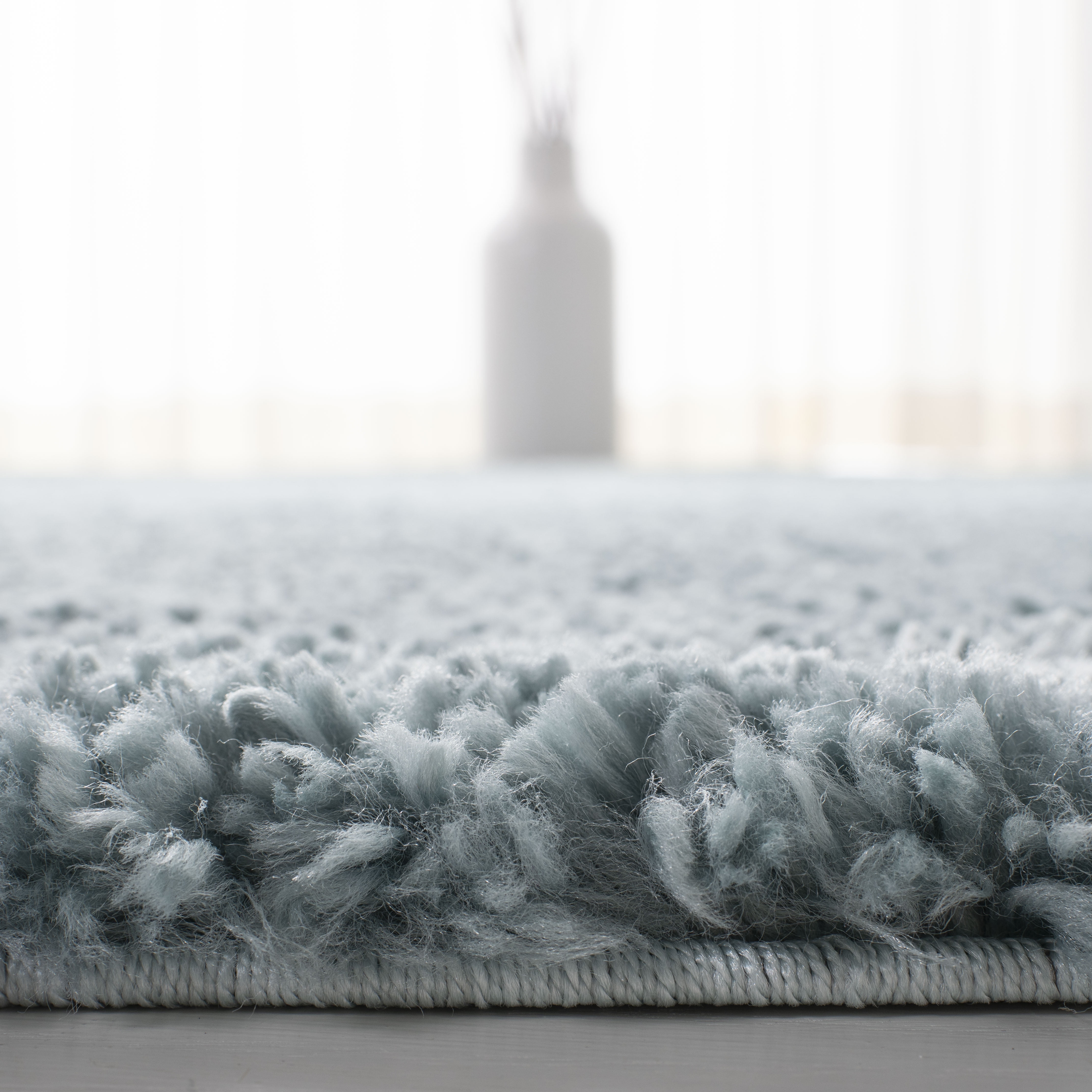 SAFAVIEH August Carlene Solid Plush Shag Area Rug, Aqua, 6' x 9' - Modern Design, Aqua, Non-Shedding & Easy Cleaning, Ultra Plush Thick Pile, Ideal for Living Room, Bedroom