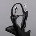thumbnail image 2 of Escultura de pareja decoración decoración de resina muñeca de baile de oficina estatua de baile de pareja abstracta con base rectangular adecuada para decoración del hogar y la oficina negro Sailing Electrónica, 2 of 5