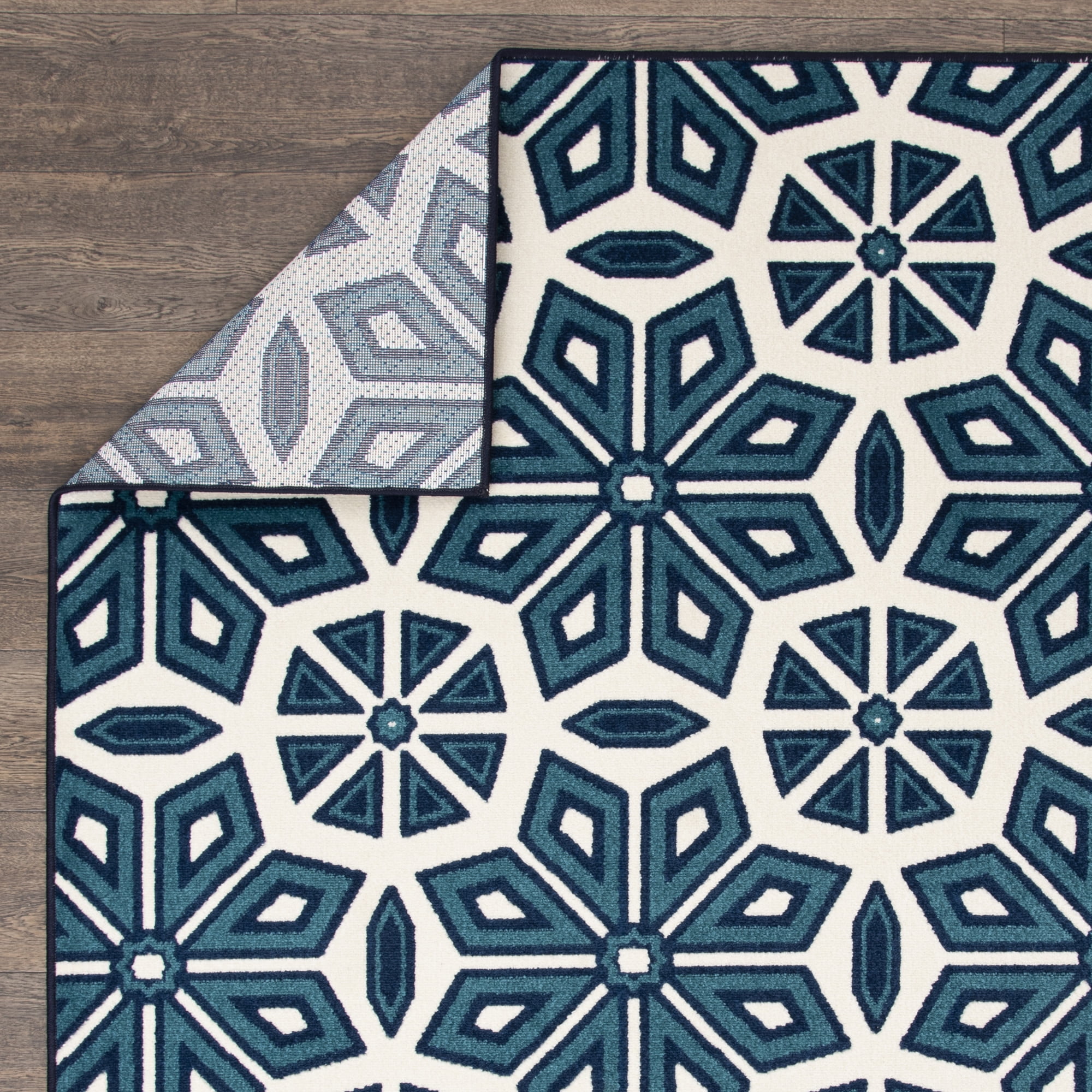 Loomaknoti Terrace Tropic Vensley 3' x 5' Geometric Indoor/Outdoor Accent Rug , Blue/White