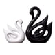 thumbnail image 4 of Cisnes de cerámica para parejas en estatuas de cisnes blancas y negras, centro de mesa decorativo elegante para decoración para sala de estar,, 4 of 9