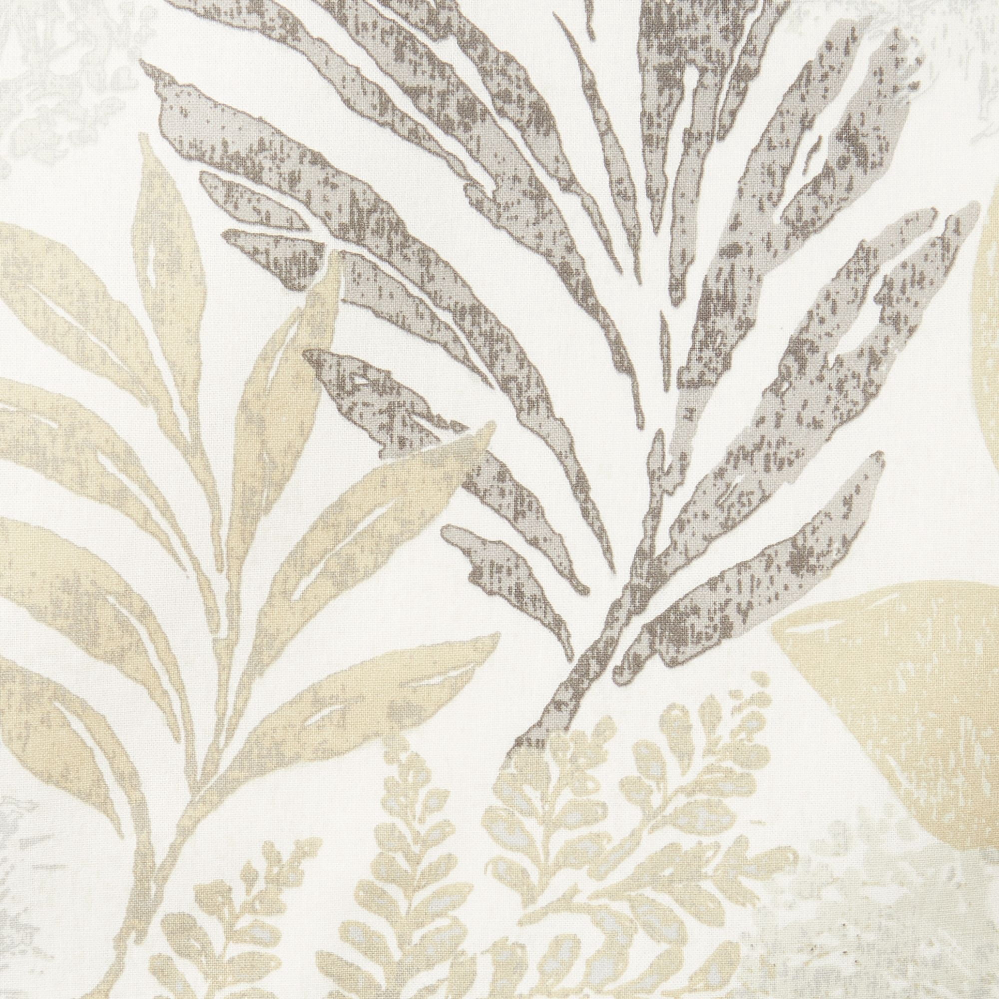 Town & Country Living Hastings Table Runner