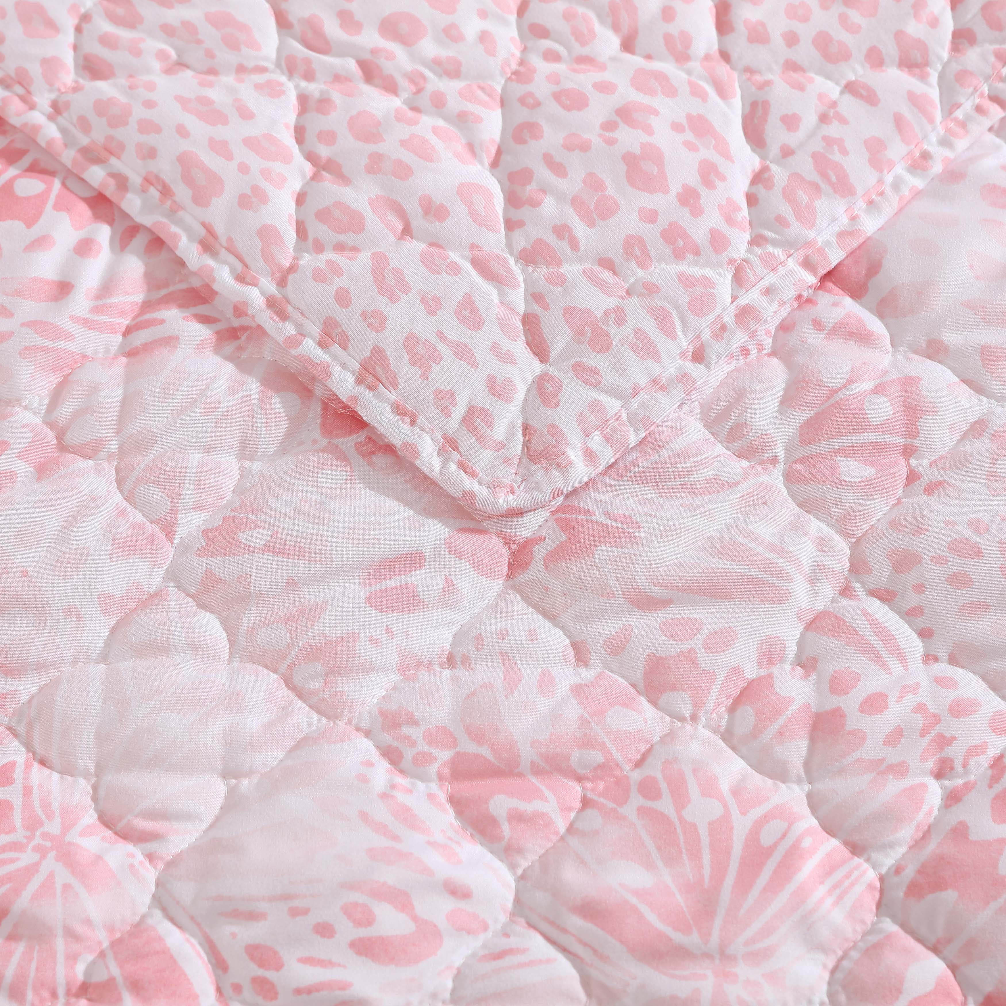 Betsey Johnson Butterfly Ombre Pink Brushed Microfiber Twin Quilt Set