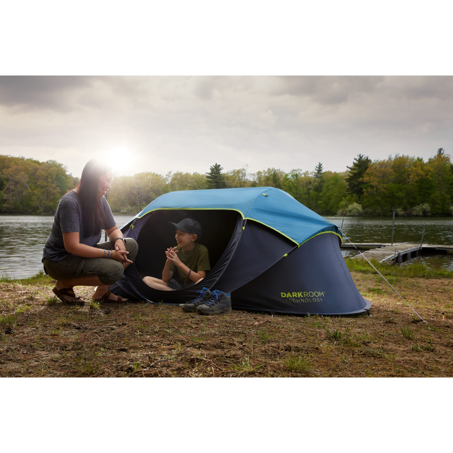 テント・タープ Coleman 2P POP-UP TENT Coleman Pop-Up 2-Person Camp Tent with Dark Room Technology