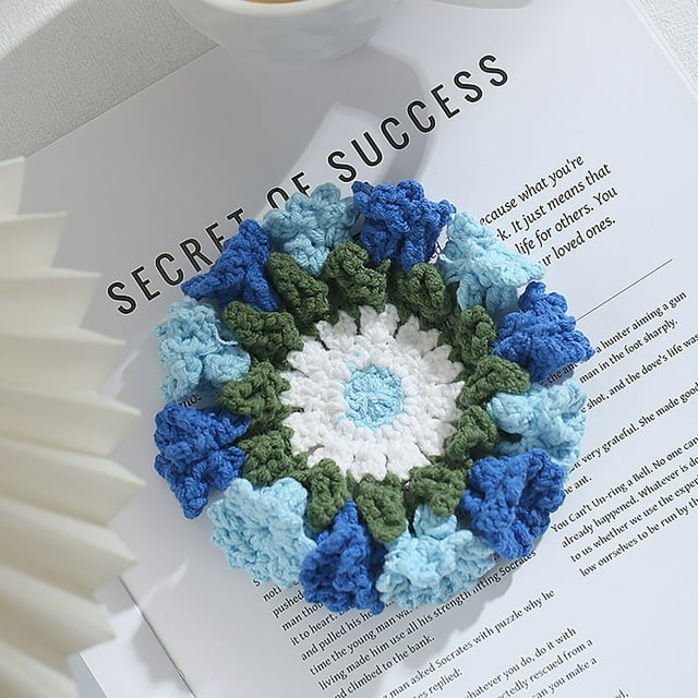 3D Fleur Crochet Fait Main Tricoté Floral de la Vallée Fait Main pour Tasse de Boissons Table Maison Assiette Ronde Ensemble de 4 Napperons pour Tables Rondes Grandes Assiettes Rondes 4 Napperons pour 4 Assiettes