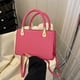 thumbnail image 4 of Bolso de cuero artificial con textura, bolso cuadrado pequeño, cadena simple, colgado para mujer, un hombro, rosa, 4 of 5