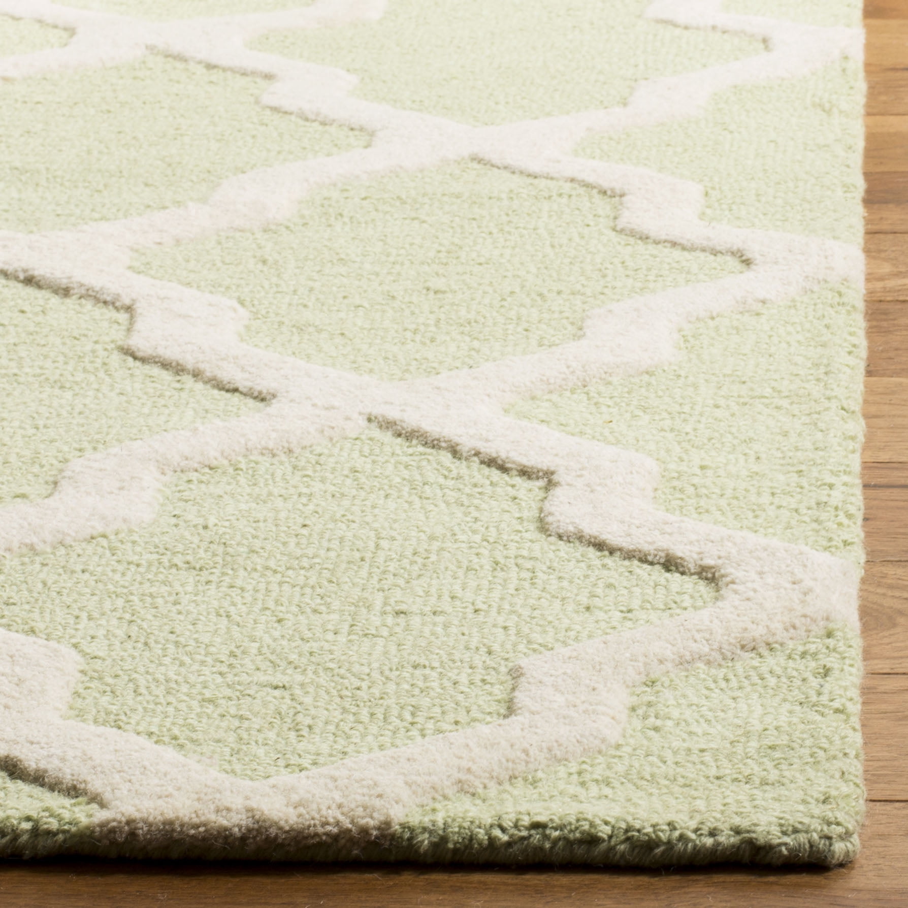 SAFAVIEH Cambridge Liam Geometric Wool Area Rug, Light Green/Ivory, 4' x 6'