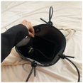 thumbnail image 3 of Bolso Tipo Cartera Con Asa Superior 1, 3 of 9