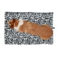 thumbnail image 3 of Cama para gatos Furhaven ThermanAP, autocalentable, lavable, diseño de leopardo de las nieves, 3 of 9