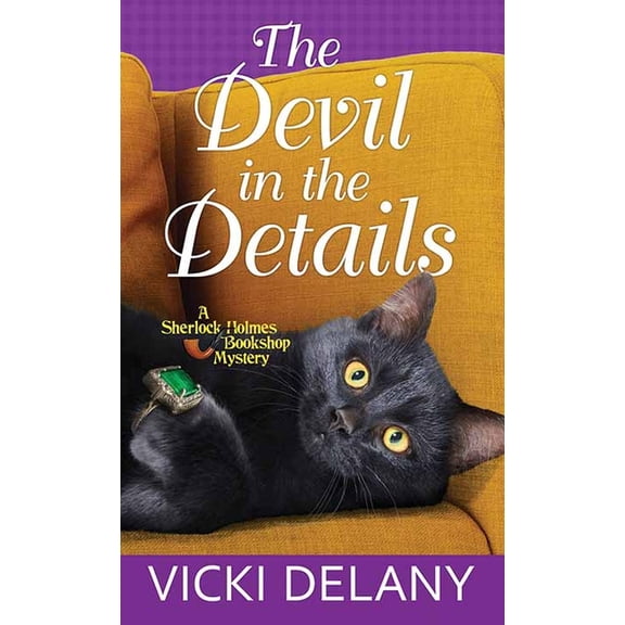 Center Point Premier Mystery (Large Prin The Devil in the Details: A Sherlock Holmes Bookshop Mystery, (Hardcover)