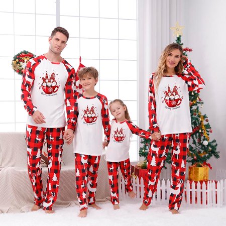 

Verugu Christmas Pajamas for Family Matching Christmas Pajamas Set Classic Xmas Print Pjs Sleepwear Sets Christmas Pajamas Gifts for Kids Adults Funny Holiday Sleepwear Mom L