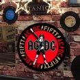 thumbnail image 2 of Chapa ACDC Metal Vintage Pintura Hierro Redonda Artística para Pared Bar 30x30cm, 2 of 9