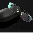 thumbnail image 1 of Gafas de lectura sin marco de aleación de negocios de moda anti-luz azul ultraligeras ultraelásticas con bisagras con espejo de luz antigua HD para hombres y mujeres, 1 of 5