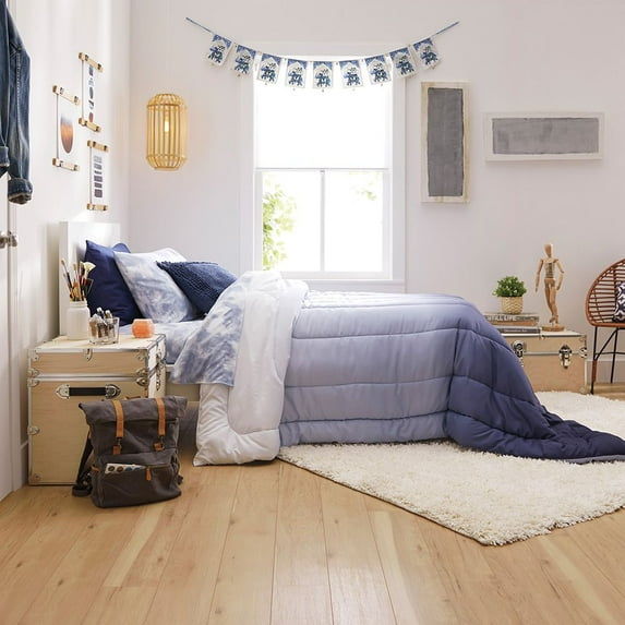 Fully Reversible Comforter in Blue Ombre, Full and Queen Size, Shades of Blue, by OCM