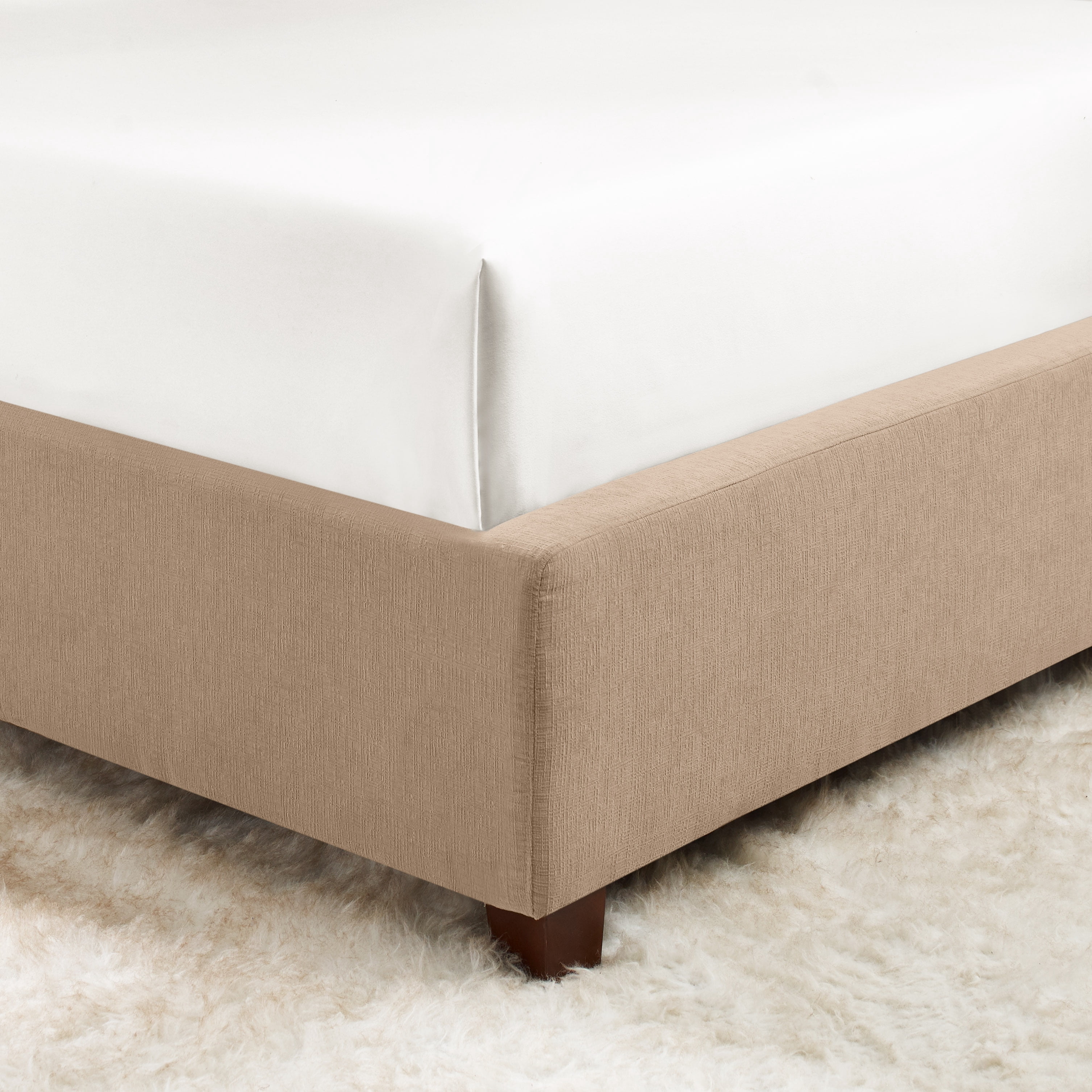 Hearth & Harbor Deep Pocket 4 Piece Solid Bed Sheet Set, 1800 Thread Count Microfiber Sheets, Queen, White