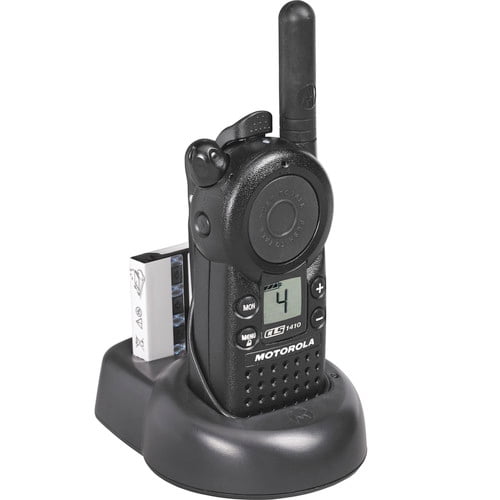 Motorola Professional CLS1410 5-Mile 4-Channel UHF Two-Way Radio