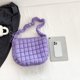 thumbnail image 5 of Bolso Mujer Bandolera Un Hombro Algodón Plisado A Cuadros Con Hilo Bordar Acolchado Moderno Y Versátil 6083 (púrpura) Púrpura, 5 of 9