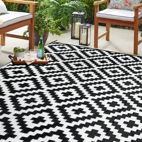 Alfombra reversible SAND MINE para exteriores, 6 x 9 pies, color blanco y negro