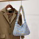 thumbnail image 5 of Bolso de hombro para otoño e invierno, Bolso pequeños y esponjosos para axilas para mujer (cuadros azules), 5 of 6