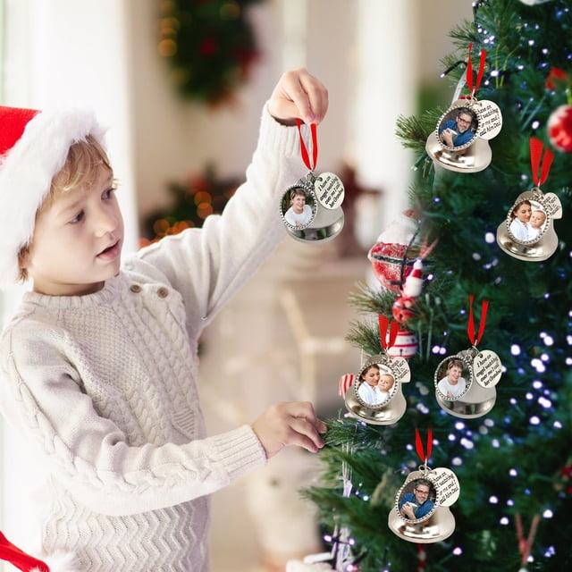Fiudx Adorno Conmemorativo de Campanas, Colgante para Árbol de Navidad, de Acero Inoxidable, con Cinta Dorada para Colgar, Decoración Navideña para El Hogar, Reuniones Familiares, 1 Adorno, 1 Cuerda